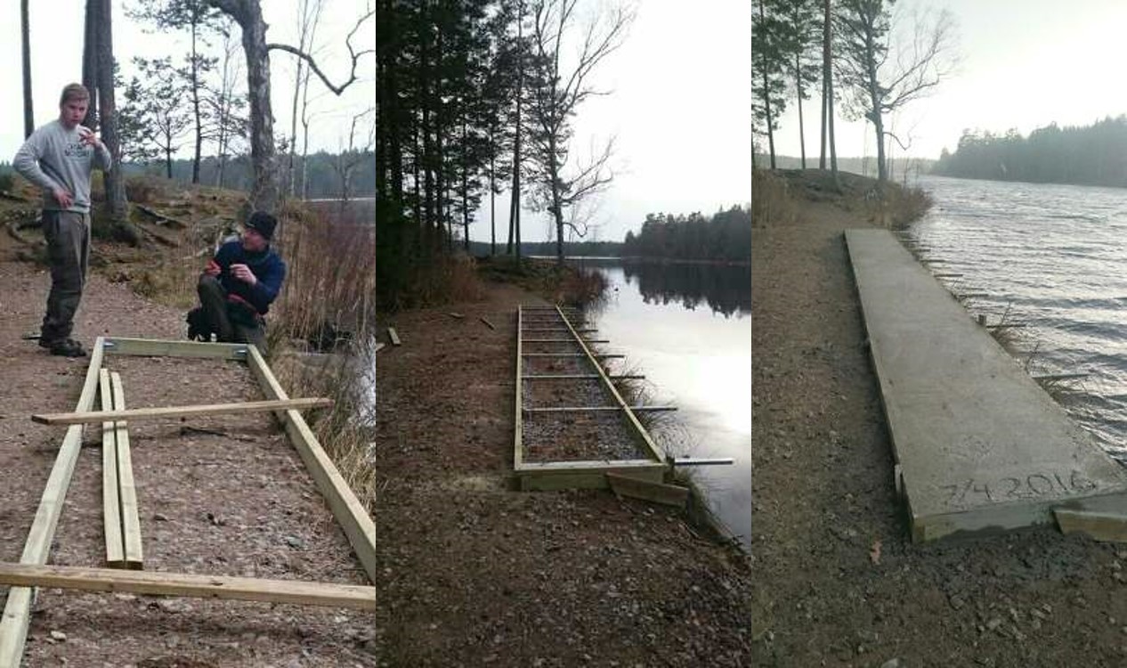 Christer (fotograf), Anders och Kevin bygger ny båtbrygga vid Stora Hällesjön.
